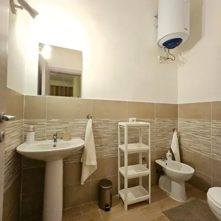 Cav Casa Clotilde * تورينو